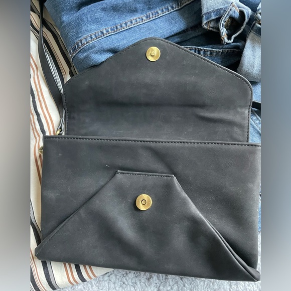 Black crossbody bag - Picture 4 of 9